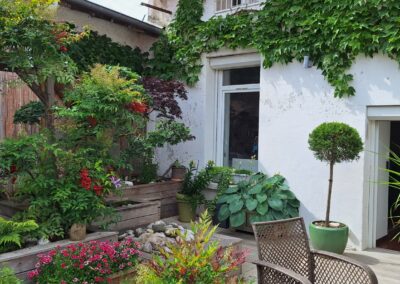 Remise en état d&rsquo;une cour-terrasse à Andrézieux-Bouthéon